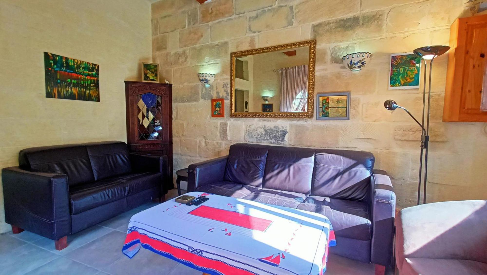 Arthome - Guest Rooms Għarb 外观 照片