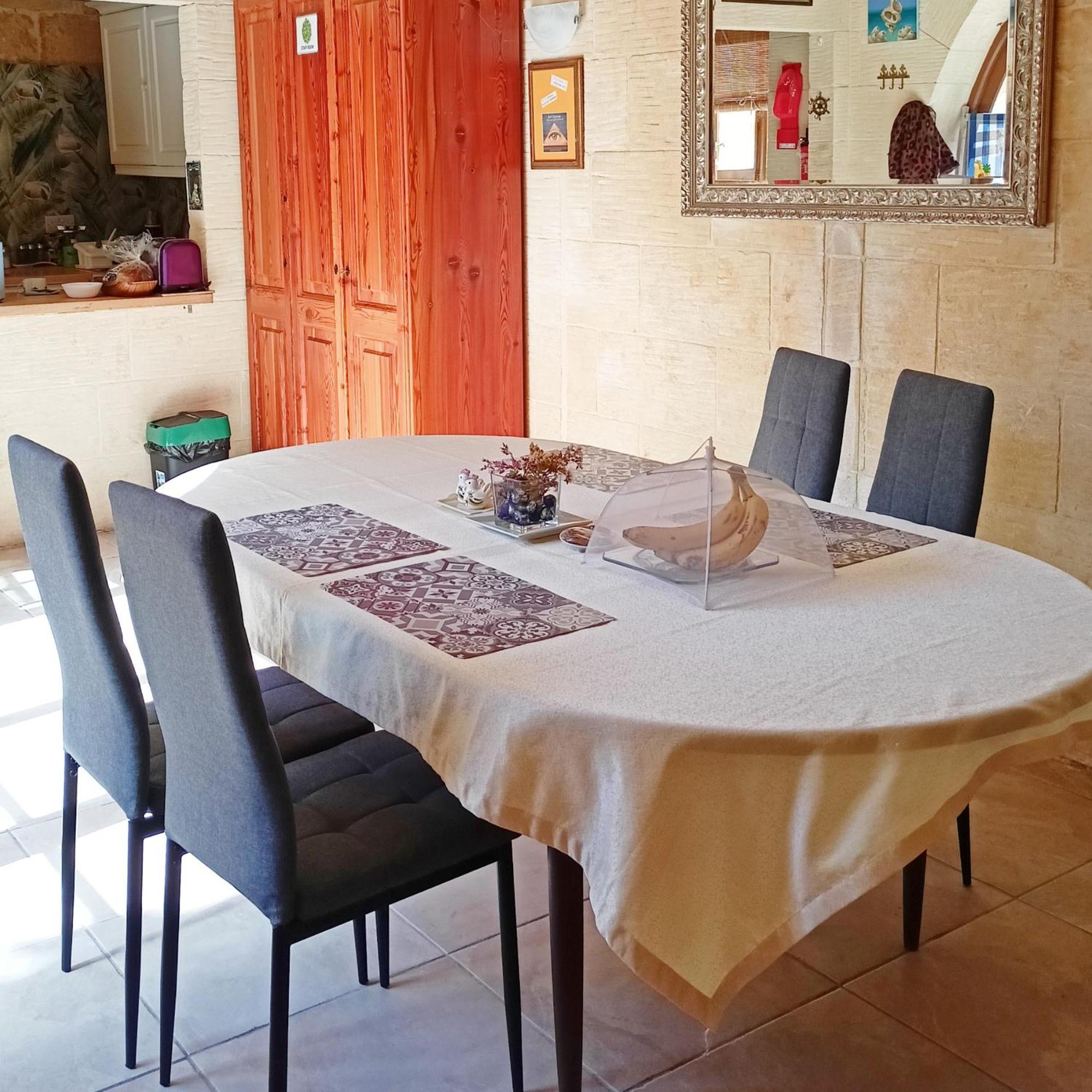 Arthome - Guest Rooms Għarb 外观 照片
